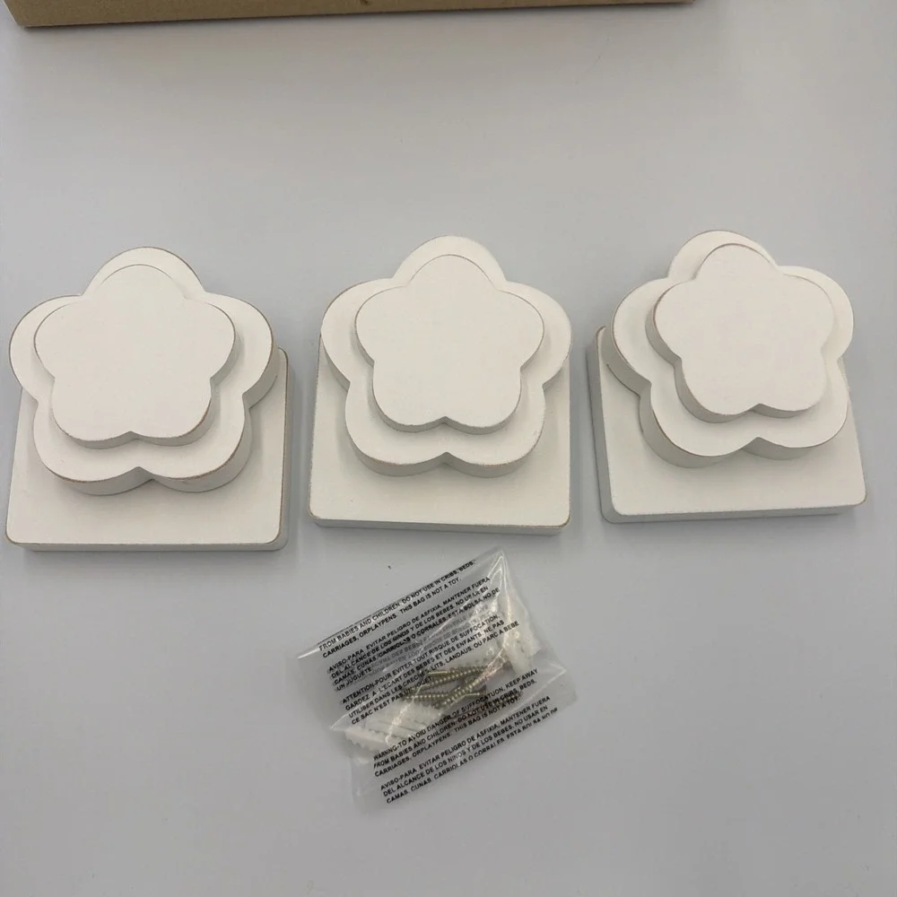 Pottery Barn Flower Quilt Clips